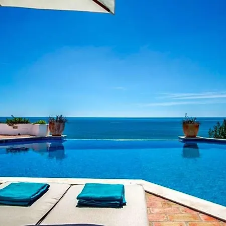 Sleeps 10 Pool Wifi アルブフェイラ