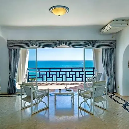 Sleeps 10 Pool Wifi アルブフェイラ