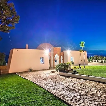 Sleeps 10 Pool Wifi Villa